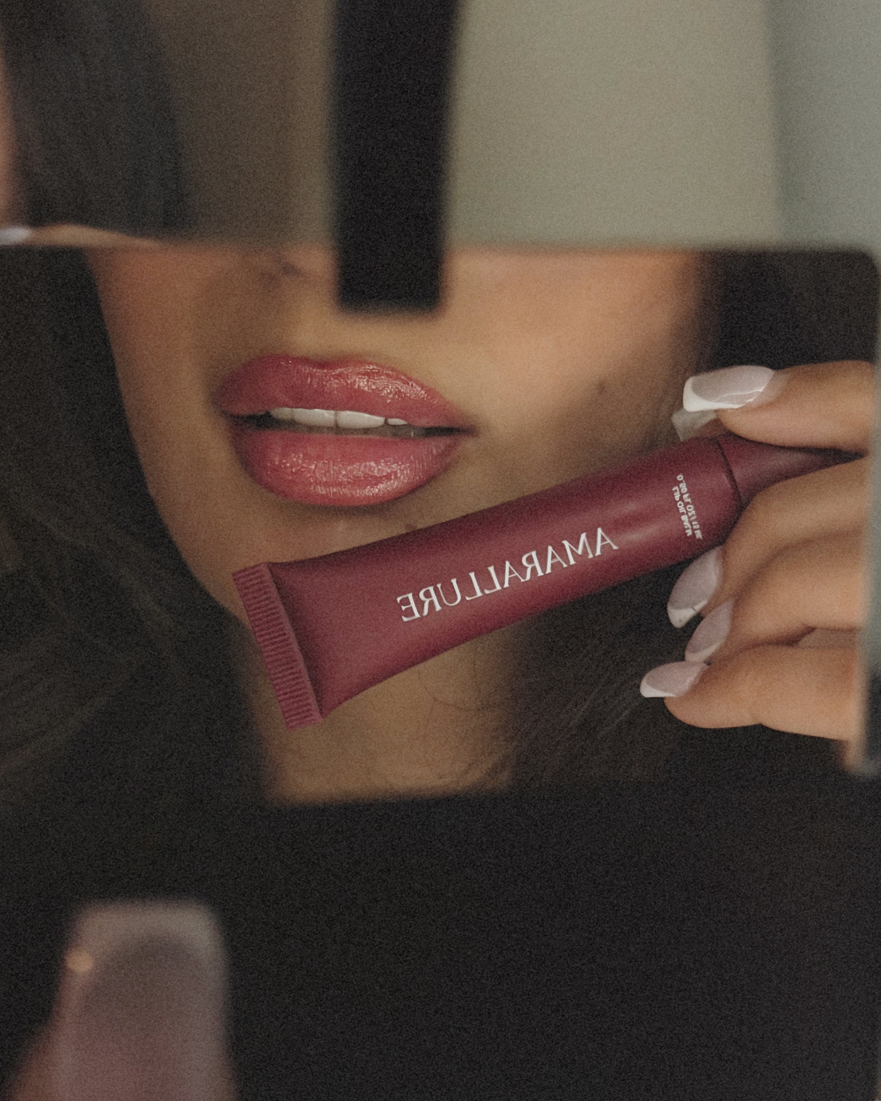 AmarAllure Lip Balm Oil in "Berry"